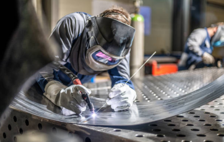 Understanding the Benefits of Sheet Metal Enclosure Fabrication in Electronics