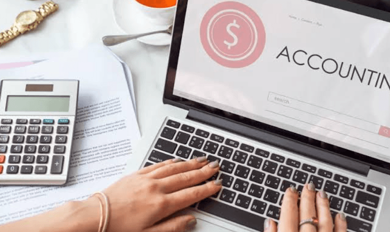3 Key Benefits Of Working With A Small Business Accountant